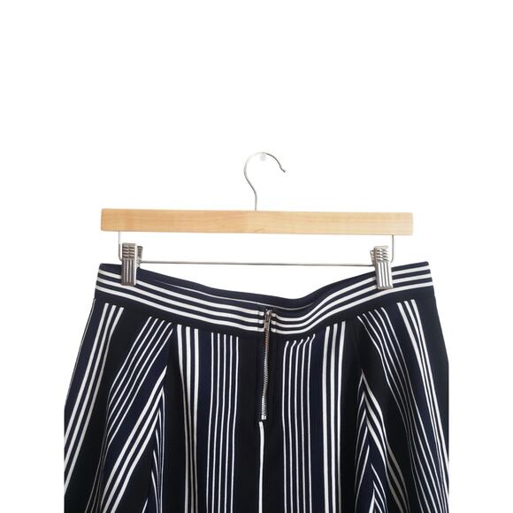 Divided H&M Striped Mini Skirt Blue/White Size Large - Picture 5 of 7